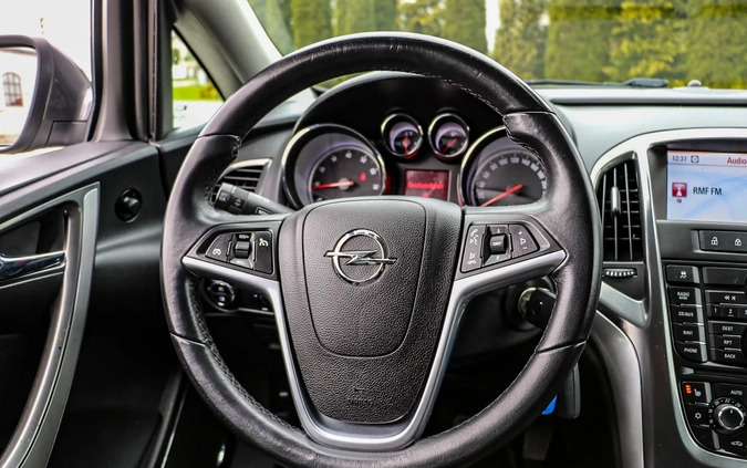 Opel Astra cena 26900 przebieg: 169397, rok produkcji 2011 z Nowy Dwór Mazowiecki małe 781